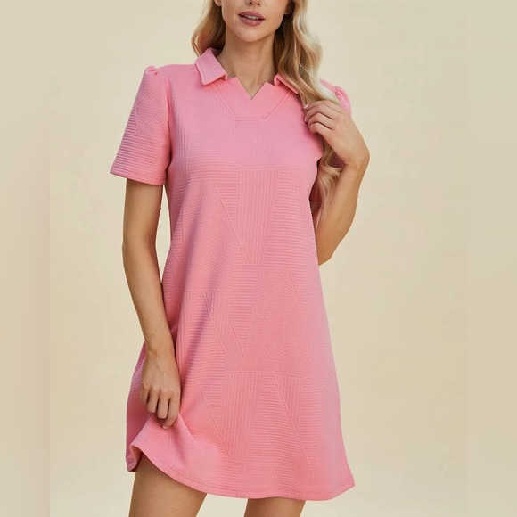 Minimalist Texture Short Sleeve Dress - Picture 5 of 13